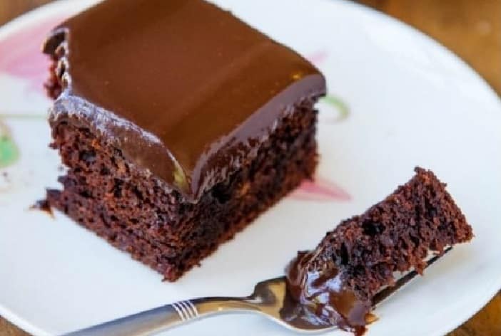 Receita Incrível de Bolo de Chocolate com Ganache