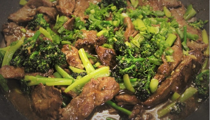 Carne com Brócolis e Molho de Soja, Para seu Jantar ficar Perfeito