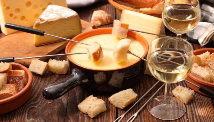 Saborosa Receita de Fondue de Queijo