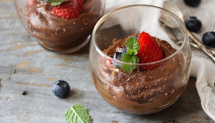 Mousse de Chocolate com 5 Ingredientes Super Baratinho!