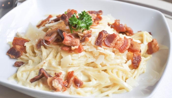 Espaguete a Carbonara Igualzinho ao de Restaurante Chique