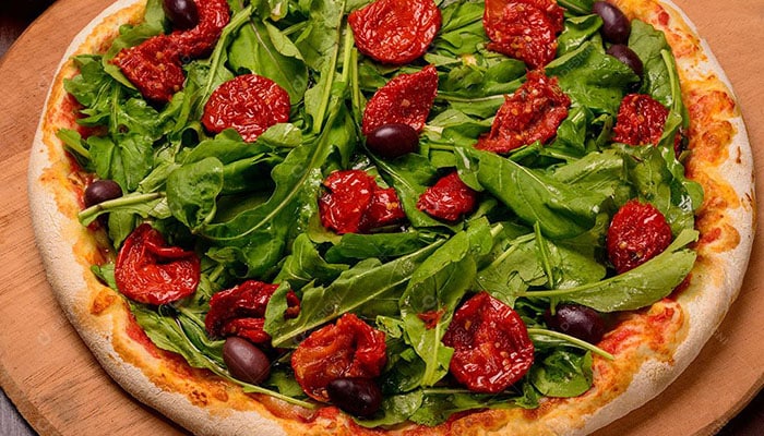 Pizza Vegetariana Saudável e Fácil de Fazer
