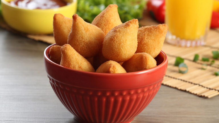 Receita de coxinha de frango caseira