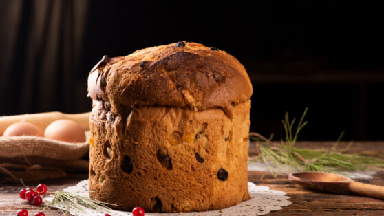 Faça você mesmo esta maravilhosa receita de Panetone Trufado Caseiro.